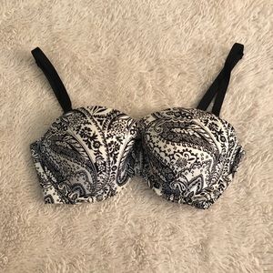 Victoria Secrets Lined Strapless Bra
